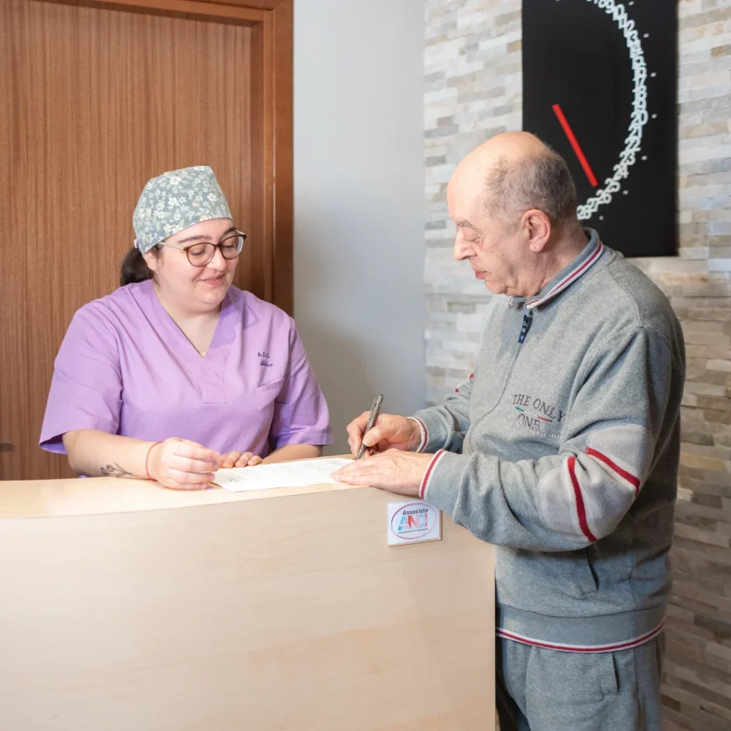 Ortodonzia Trasparente 20 Studio Dentistico Gierre - Dentista a Legnano - Studio Dentistico a Legnano